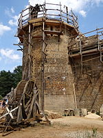 Hamster wheel Guedelon.JPG