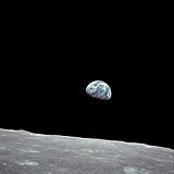 NASA Earthrise AS08-14-2383 Apollo 8 1968-12-24.jpg